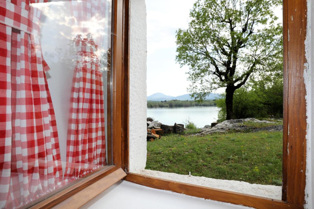 Lake House 'Vilin Konak' Niksic ภายนอก รูปภาพ